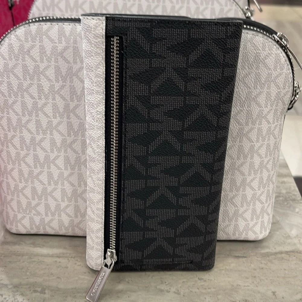 Michael Kors Jet Set Travel Signature Logo Tri-Fold Wallet OPWHT MULTI NWT
